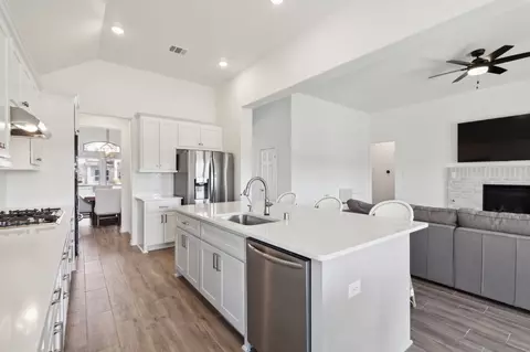 Kitchen - 3615 Bennett Trl, Celina, TX 75009 photo 3 of 3