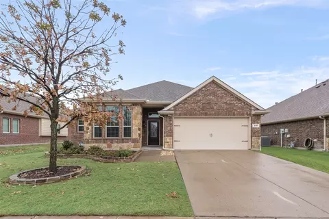 118 Griffin Ave, Royse City, TX 75189