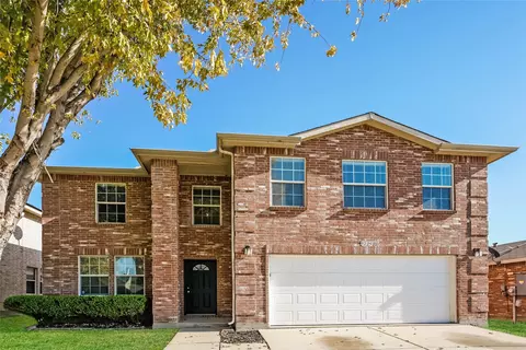 9225 Cheswick Dr, Fort Worth, TX 76123