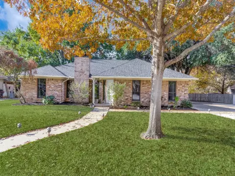1091 Palm Ct, Mansfield, TX 76063