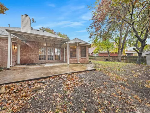 Exterior - 7501 Cedarbrook Rd, Rowlett, TX 75089 photo 2 of 3