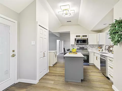 Kitchen - 7501 Cedarbrook Rd, Rowlett, TX 75089 photo 3 of 3