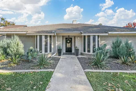 112 Oakmont Dr, Trophy Club, TX 76262