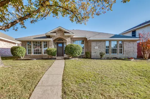 1442 Cromwell Ct, Lancaster, TX 75134