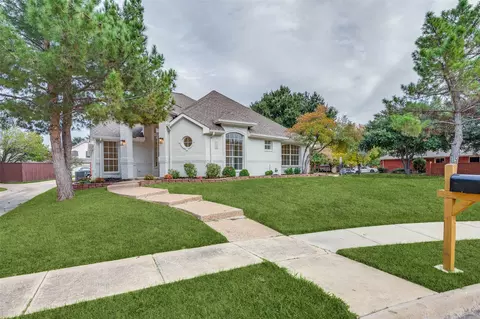 10200 Perkins Dr, Irving, TX 75063