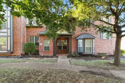 4245 Swan Forest Dr #E, Carrollton, TX 75010