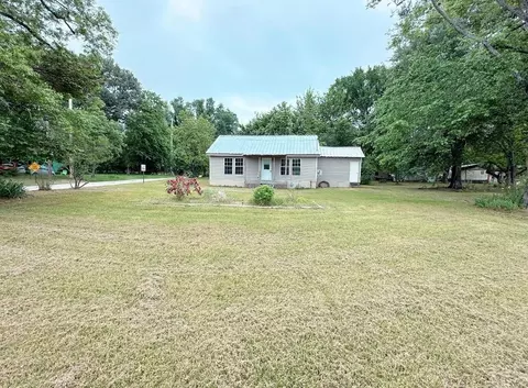 690 Ravine St, Emory, TX 75440