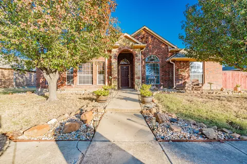 1220 Whispering Gln, Royse City, TX 75189