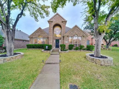 217 Landry Ct, Irving, TX 75063