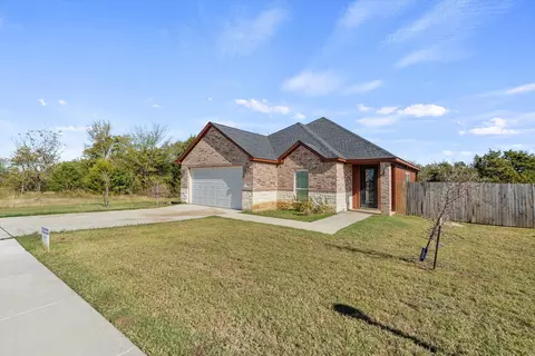 121 Pelican Ct, East Tawakoni, TX 75472