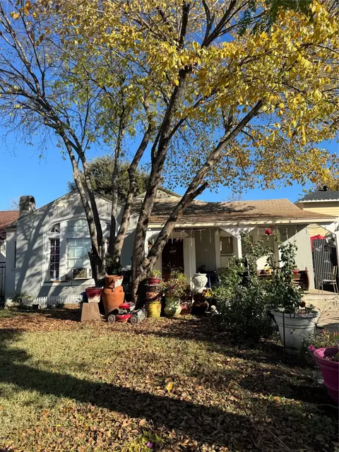 616 Cedar Hill Ave, Dallas, TX 75208