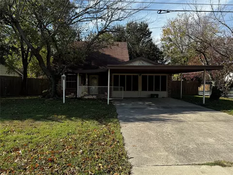 2201 Hardy Rd, Grand Prairie, TX 75051