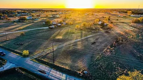 1287 Old Agnes Rd, Weatherford, TX 76088