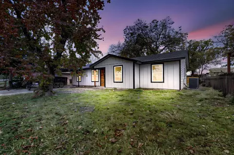 7015 Hodde St, Dallas, TX 75217