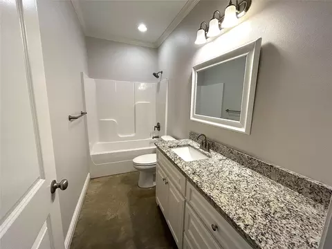 Bath - 115 Buck Meadow Dr, Ruston, LA 71270 photo 3 of 5