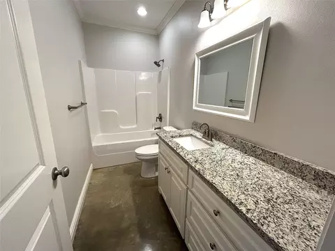 Bath - 115 Buck Meadow Dr, Ruston, LA 71270 photo 4 of 5