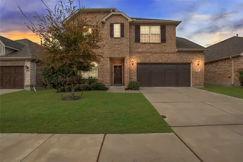 3225 Lakewood Bluffs Trl, Carrollton, TX 75010