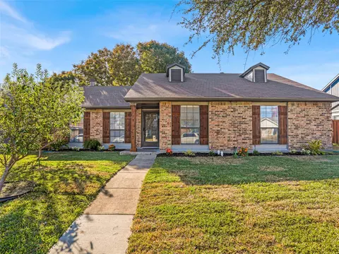 804 Warwick Dr, Plano, TX 75023