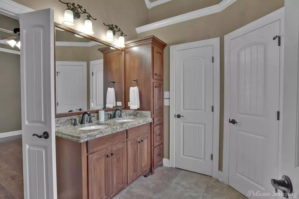 Bath - 9910 Loveland Ct, Shreveport, LA 71106 photo 6 of 6