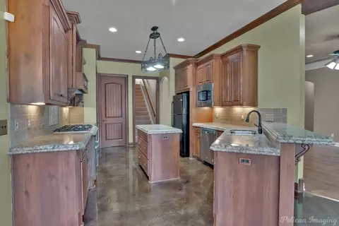 Kitchen - 9910 Loveland Ct, Shreveport, LA 71106 photo 1 of 4