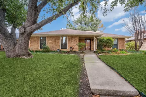 2237 Trinity Springs Dr, Carrollton, TX 75007