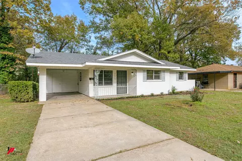 729 Woodmont Pl, Shreveport, LA 71108
