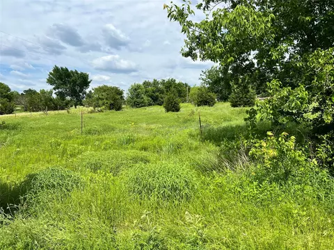 9608 Valley Rd, Joshua, TX 76058