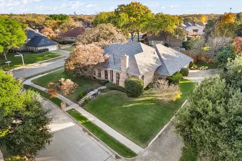 7100 Lake Powell Dr, Arlington, TX 76016