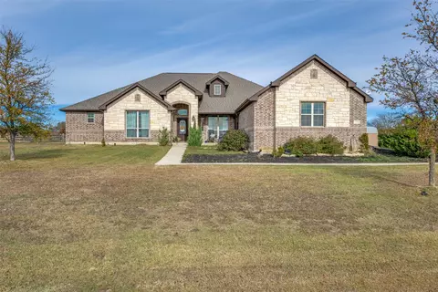 136 Heather Ln, Decatur, TX 76234