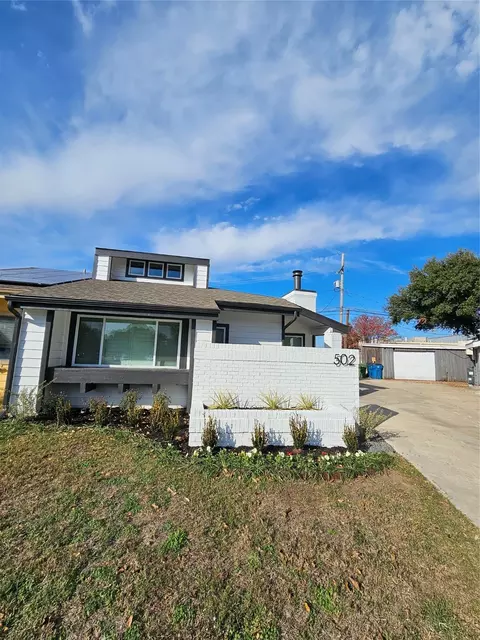 502 Hunters Glen St, Lewisville, TX 75067