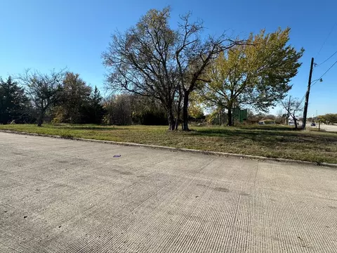000 W Audie Murphy Pkwy, Farmersville, TX 75442