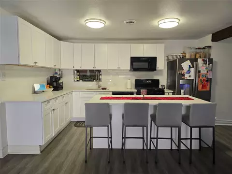 1221 Sunnybrook Dr, Irving, TX 75061