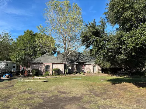 301 Becky Ln, Waxahachie, TX 75165