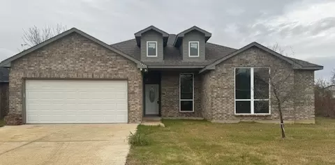 335 Port Dr, Gun Barrel City, TX 75156