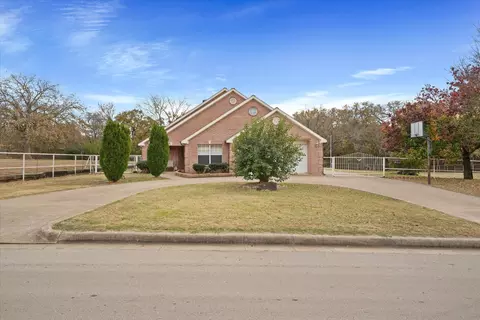 5112 Knight Dr, Fort Worth, TX 76140