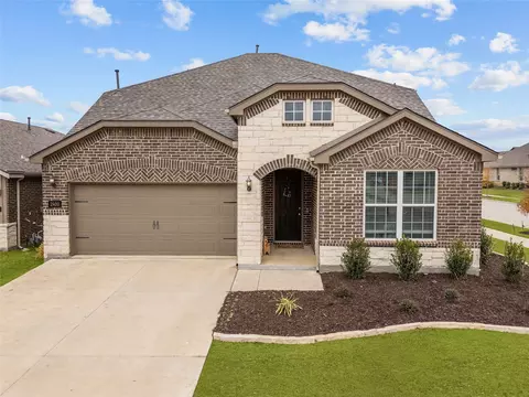 2400 Mockingbird Ct, Northlake, TX 76247