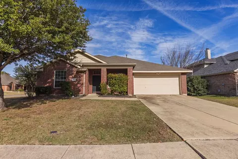 100 Hackberry Trl, Forney, TX 75126