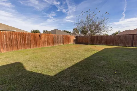 Exterior - 100 Hackberry Trl, Forney, TX 75126 photo 4 of 5