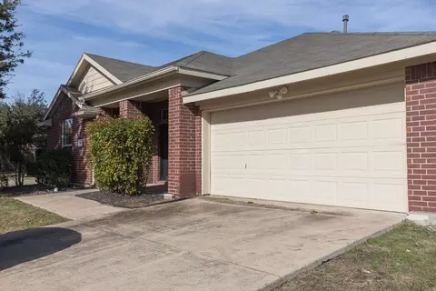 Exterior - 100 Hackberry Trl, Forney, TX 75126 photo 2 of 5