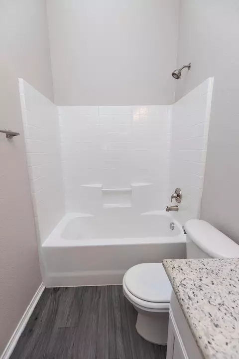 Bath - 100 Hackberry Trl, Forney, TX 75126 photo 6 of 6