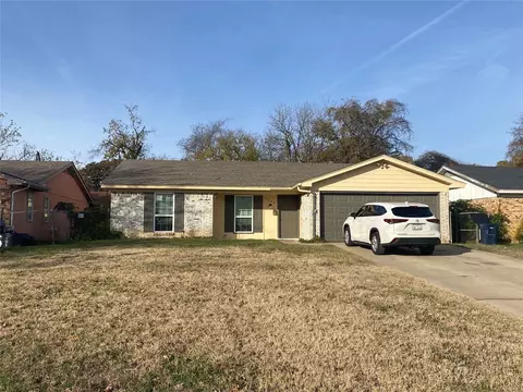 2908 Dillard St, Fort Worth, TX 76105