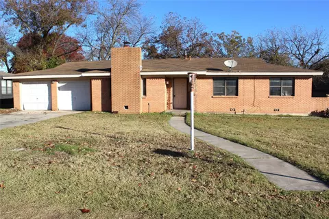 1457 W Lingleville Rd, Stephenville, TX 76401