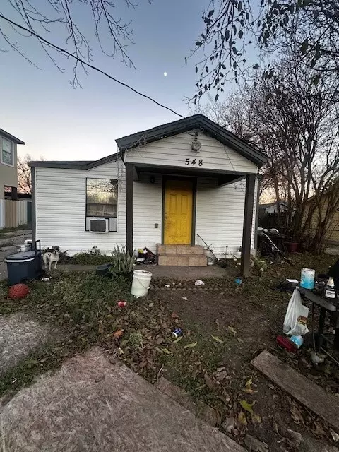 548 Ezekial Ave, Dallas, TX 75217
