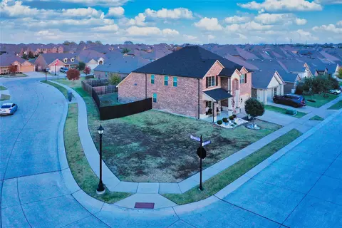 557 Jamestown Ln, Royse City, TX 75189