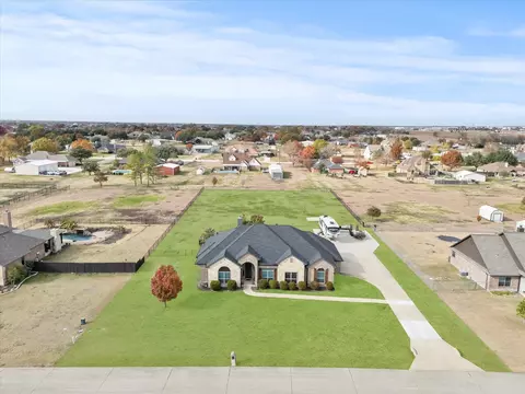 10267 Greyson Dr, Forney, TX 75126