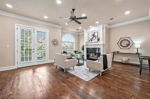 716 Rockingham Dr, Irving, TX 75063
