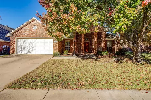 6018 Fannin Dr, Arlington, TX 76001