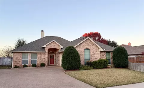4207 Foxborough Trl, Arlington, TX 76001