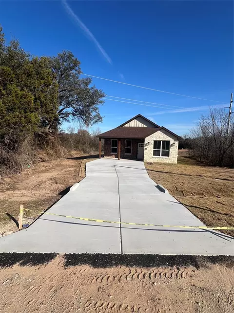 5741 Black Pine Cir, Granbury, TX 76048