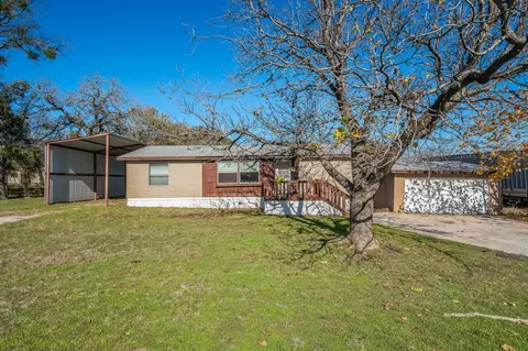 1300 Pete Dr, Willow Park, TX 76008